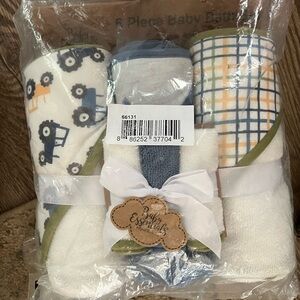 Baby Essentials Tractor and Plaid Bath Set - Blue, White, Green